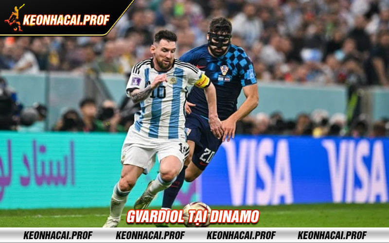Gvardiol tai Dinamo Gvardiol tại Dinamo